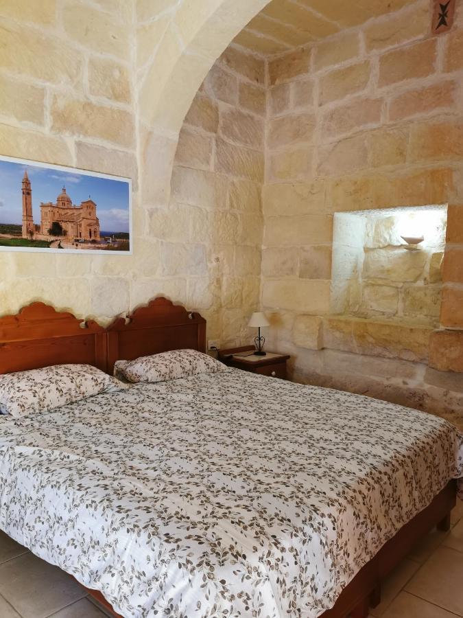 Bed And Breakfast "Selena" With Swim Pool Nadur Zewnętrze zdjęcie